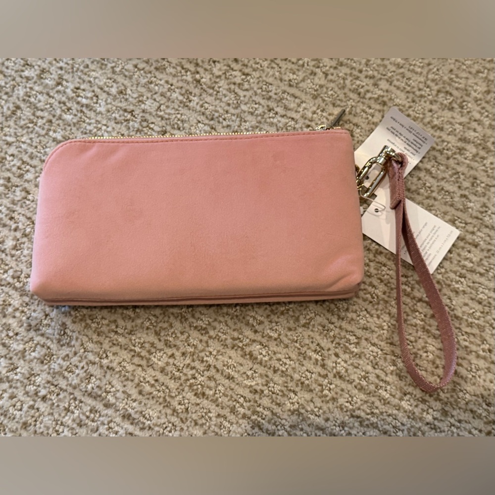 NWT Lululemon Pink Velour Wristlet - Picture 3 of 5